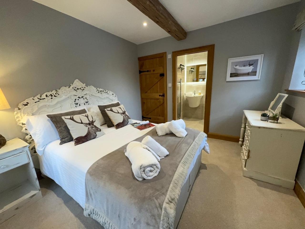 The Coach House Hotell Chedworth Exteriör bild